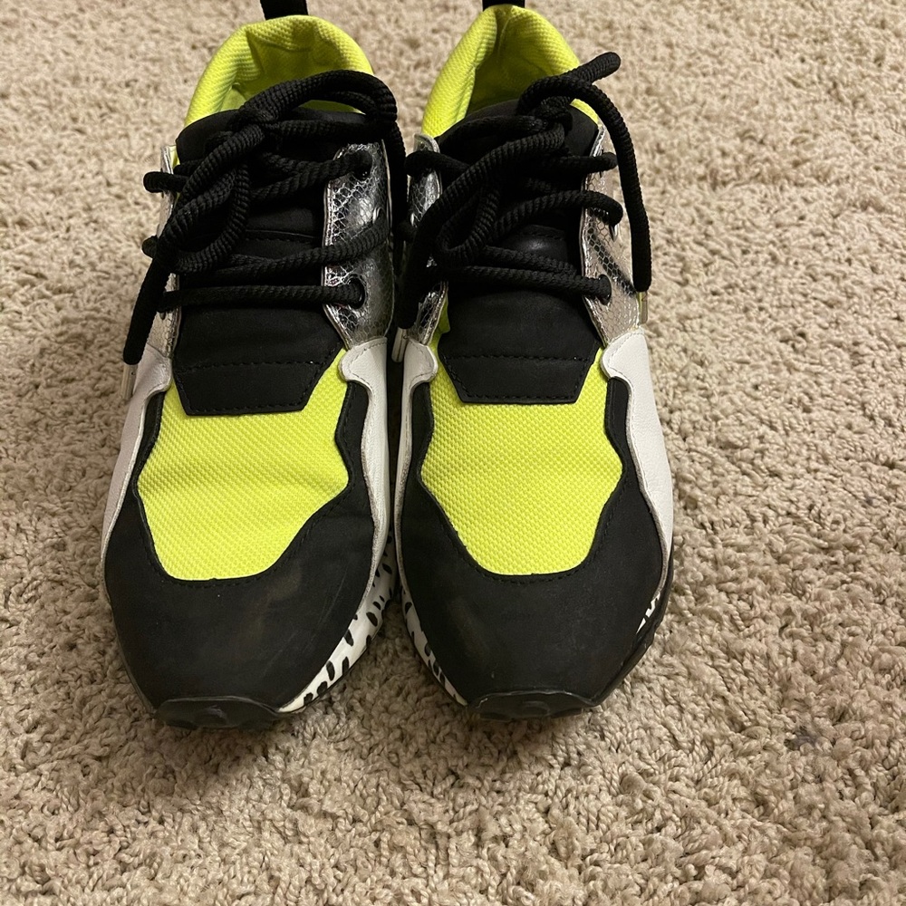 Steve Madden Sneakers! FINAL PRICE